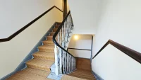 Gepflegtes Treppenhaus