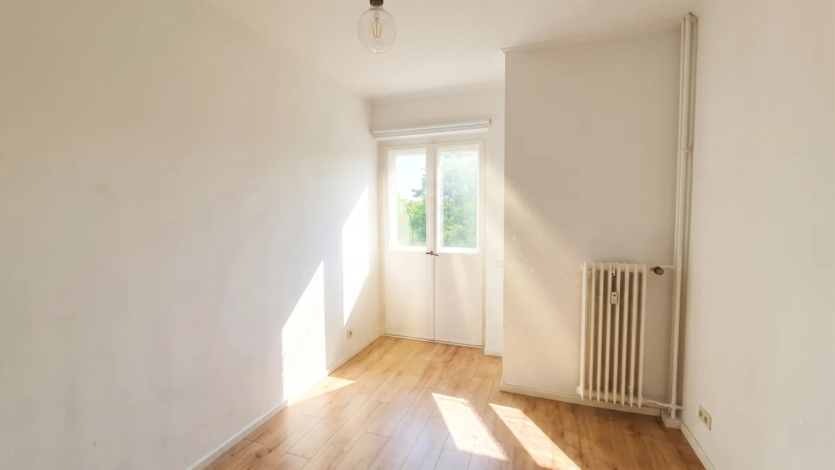 Ruhiges Balkonzimmer