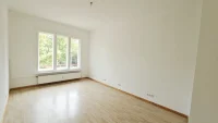 Lichtdurchflutetes Wohnzimmer