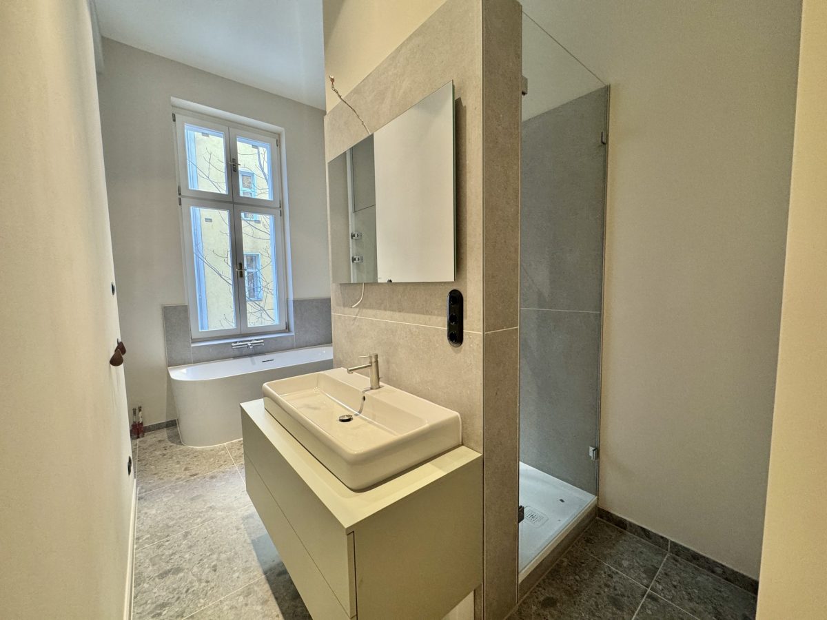 En Suite Bad