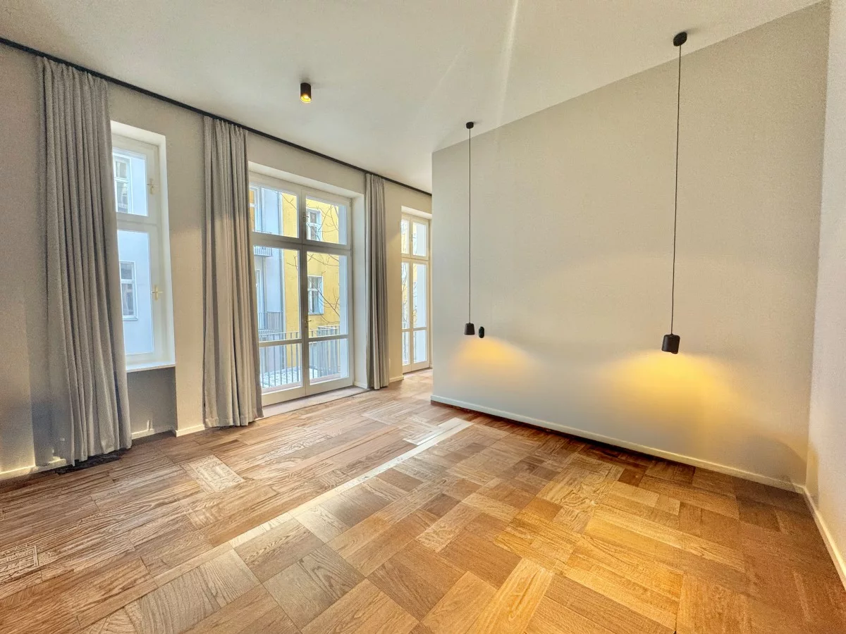 Hauptschlafzimmer mit Ankleide