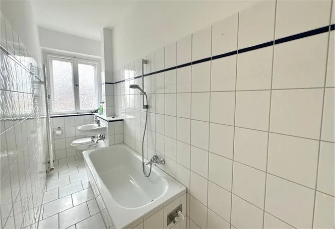 Modernes Wannenbad