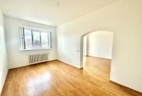 Esszimmer mit Durchgang