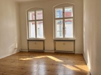 Lichtdurchflutetes Wohnzimmer