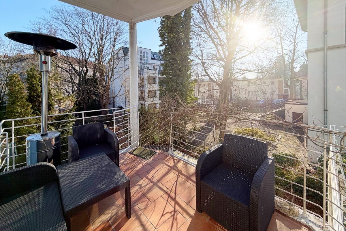 Einladener Balkon
