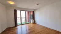 Helles Beispiel Zimmer