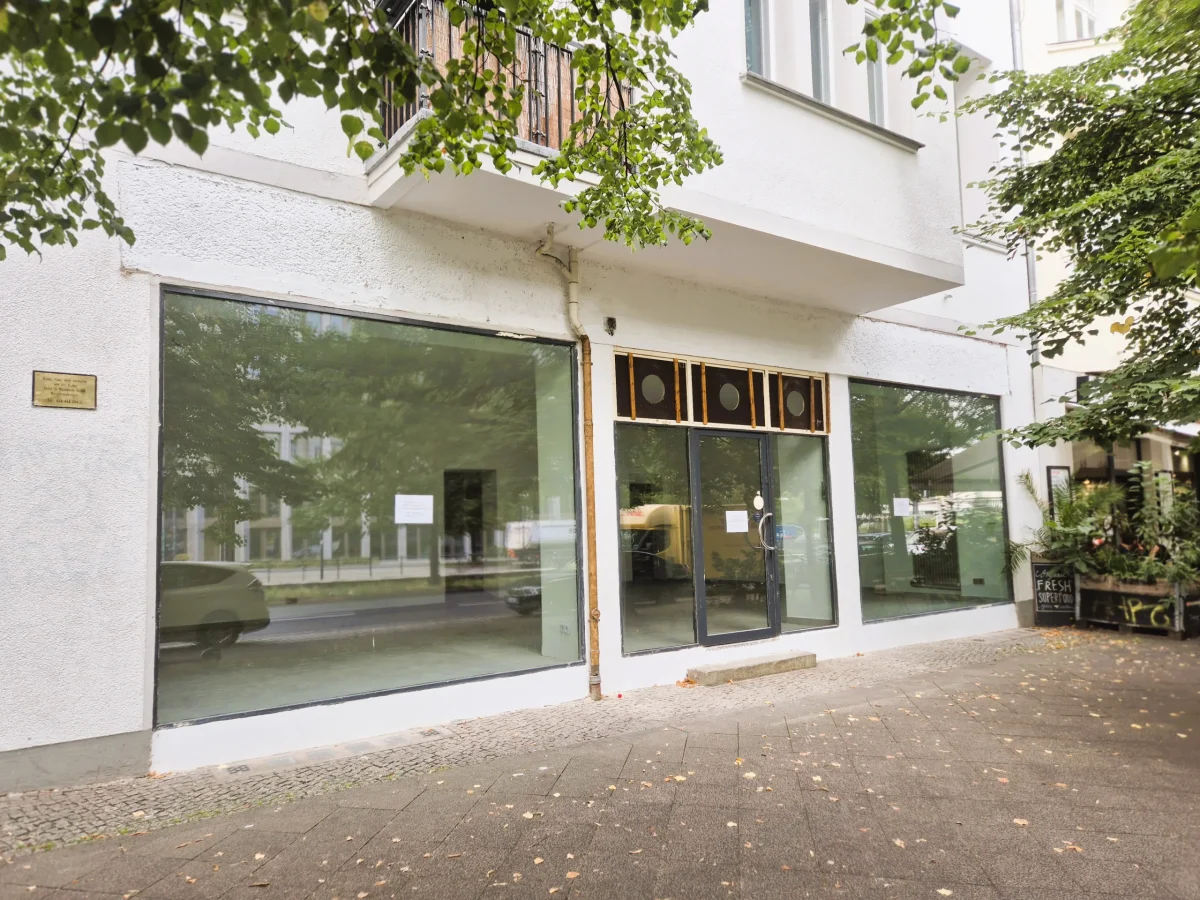 Große Schaufenterfront