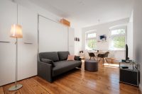 Helles Wohn-, Schlafzimmer
