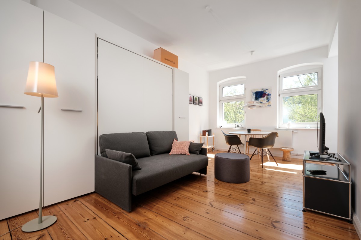 Helles Wohn-, Schlafzimmer